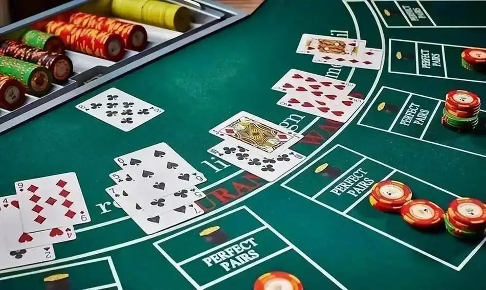 Filipino player using mobile phone with jljl77 app betting section